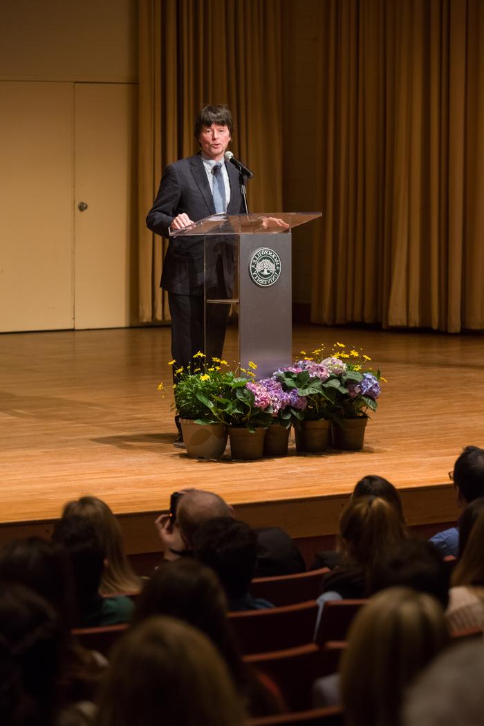 Filmmaker Ken Burns speaks to an audience during Global Citizen award ceremony